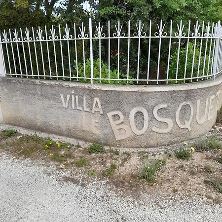 Villa Le Bosquet En Luberon. Menerbes Bagian luar foto